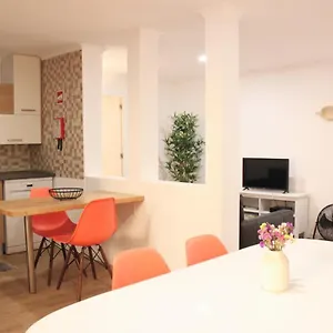 Apartment Romantichome At Alfama's Heart, Lisbon